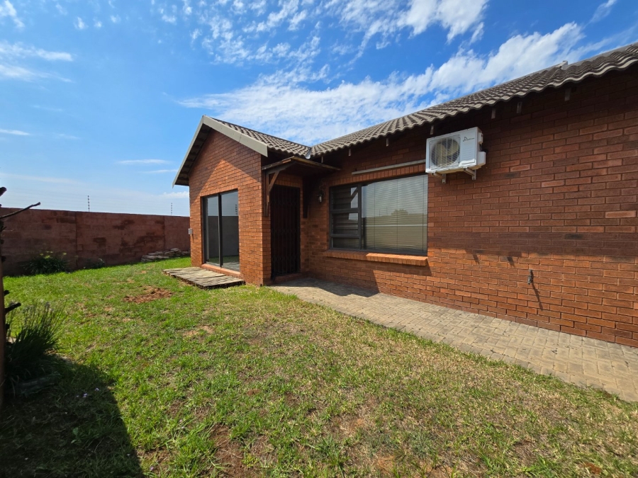 2 Bedroom Property for Sale in Hillside Free State